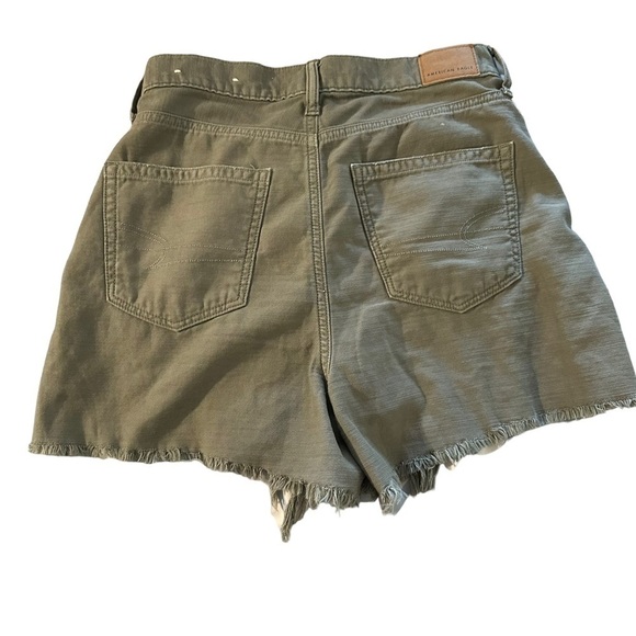 American Eagle women's size 4 distressed military green shorts - Picture 2 of 6